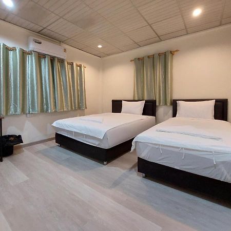 Chaiwat Hostel Bangkok Extérieur photo