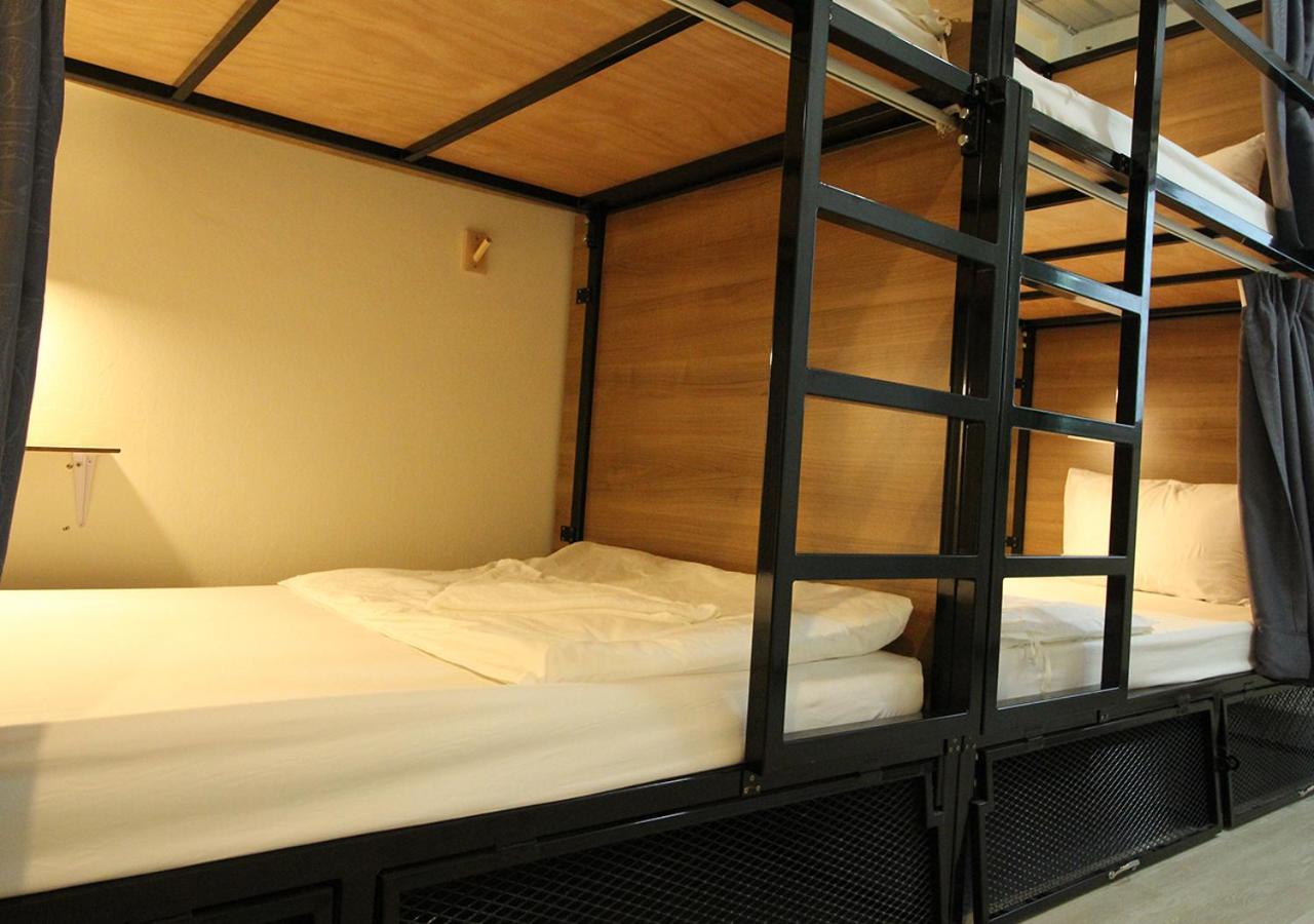 Chaiwat Hostel Bangkok Extérieur photo