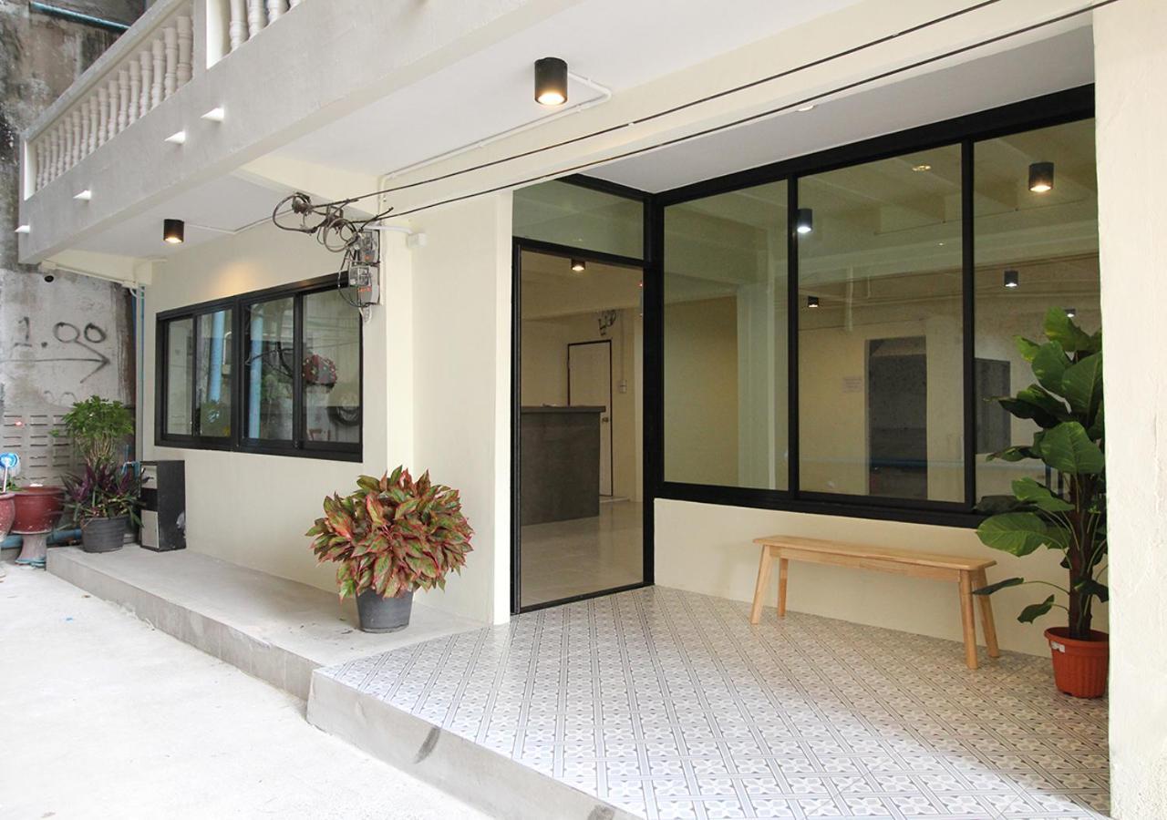 Chaiwat Hostel Bangkok Extérieur photo