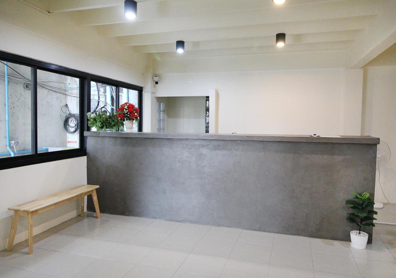 Chaiwat Hostel Bangkok Extérieur photo