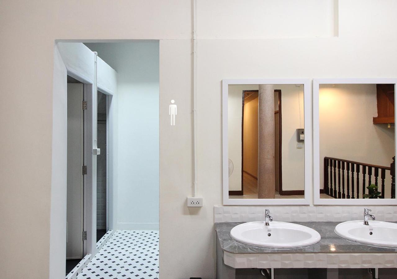Chaiwat Hostel Bangkok Extérieur photo