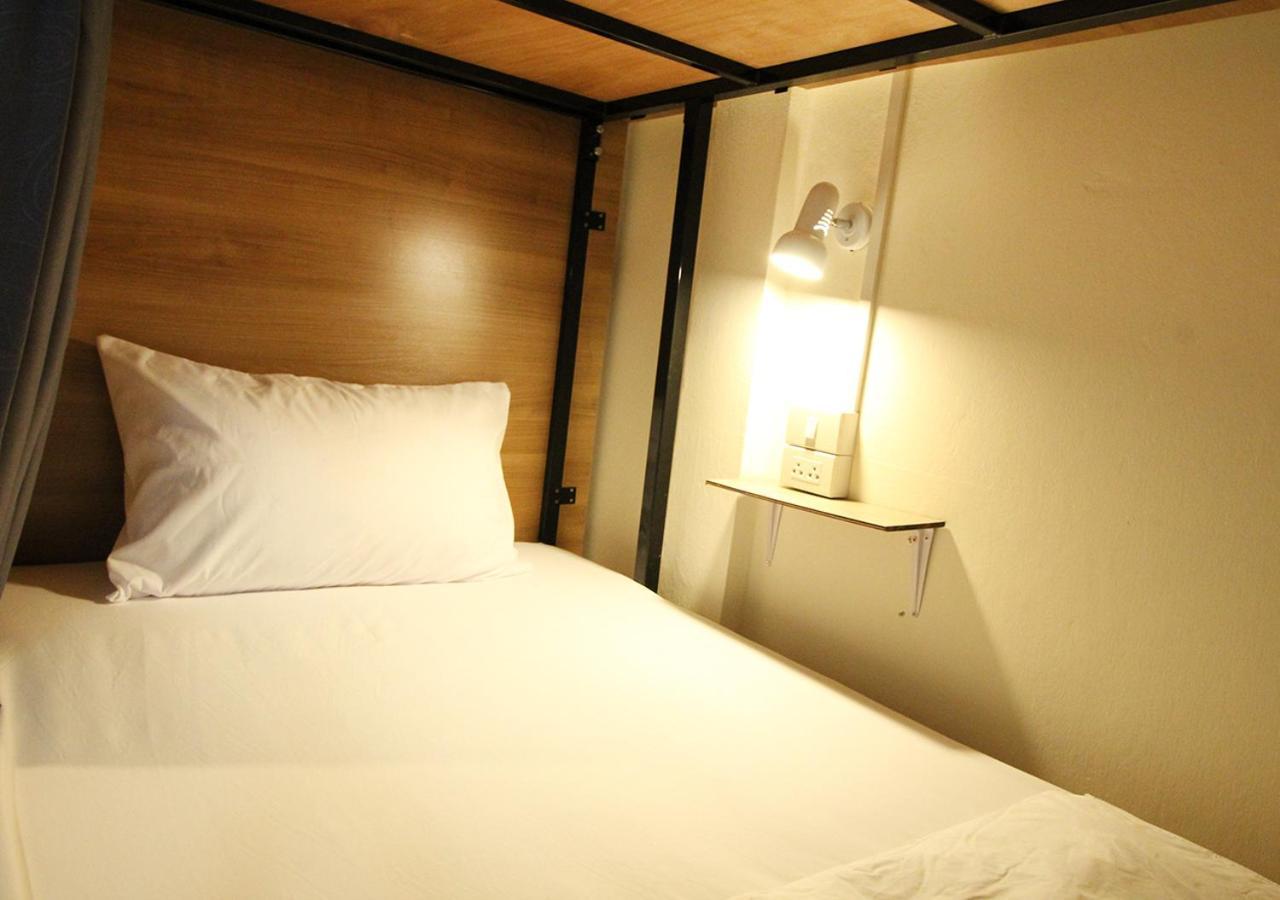 Chaiwat Hostel Bangkok Extérieur photo