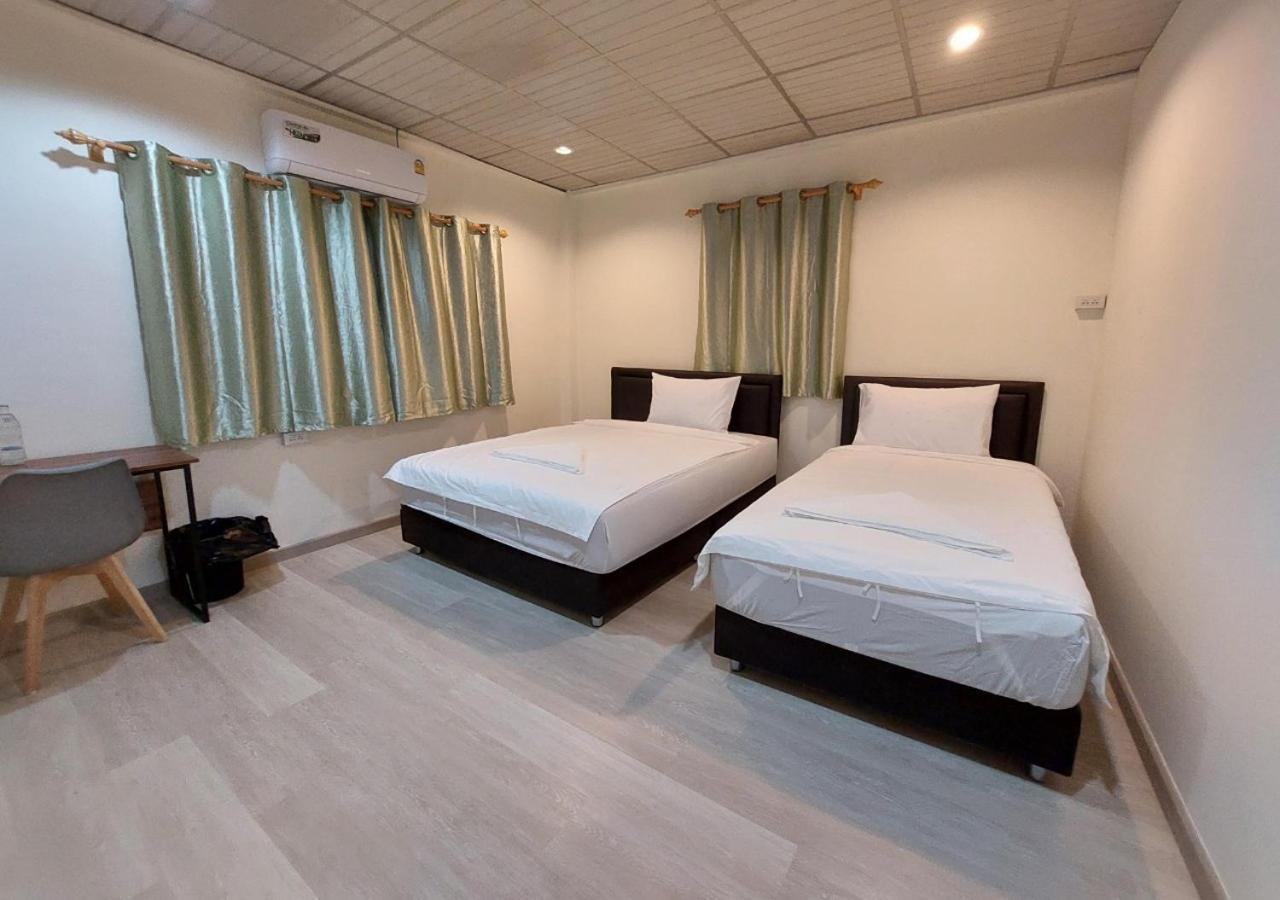 Chaiwat Hostel Bangkok Extérieur photo