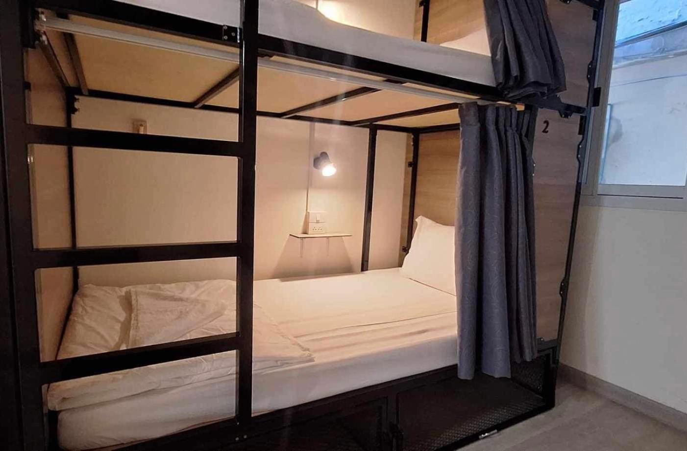 Chaiwat Hostel Bangkok Extérieur photo